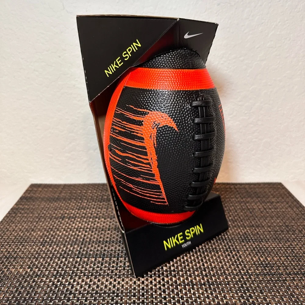 Nike Spin Football Youth Kids Junior High Orange/Black - Picture 2 of 10